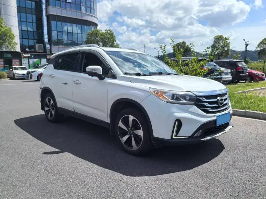 2018 GAC TRUMPCHI thumbnail 2