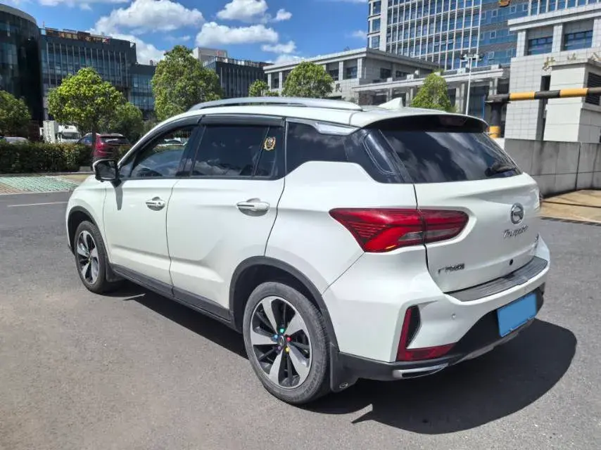 2018 GAC TRUMPCHI thumbnail 4