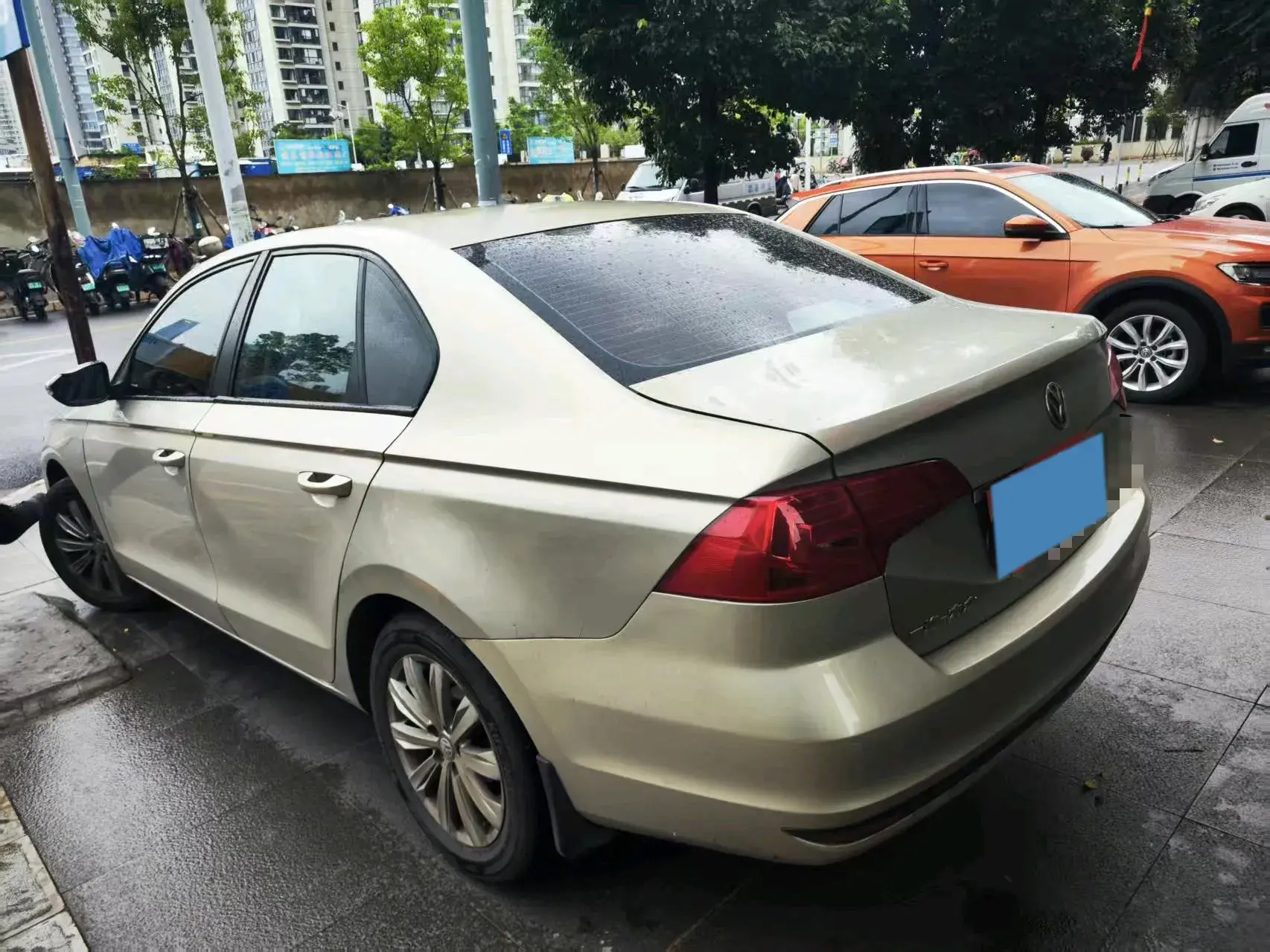 2019 VOLKSWAGEN BORA thumbnail 4