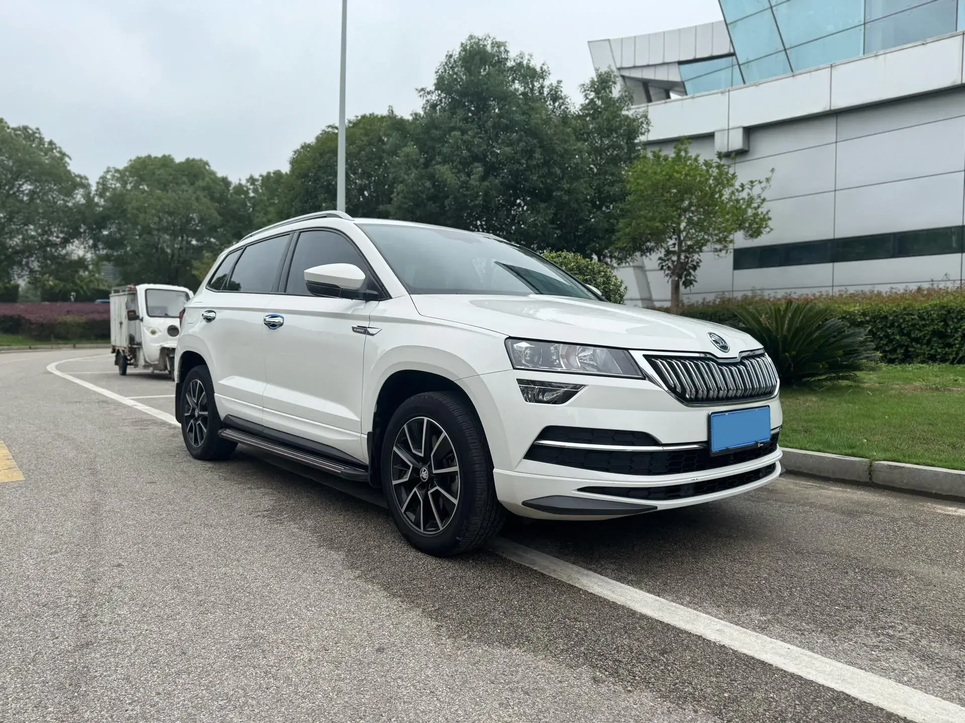 2022 SKODA KAROQ thumbnail 3