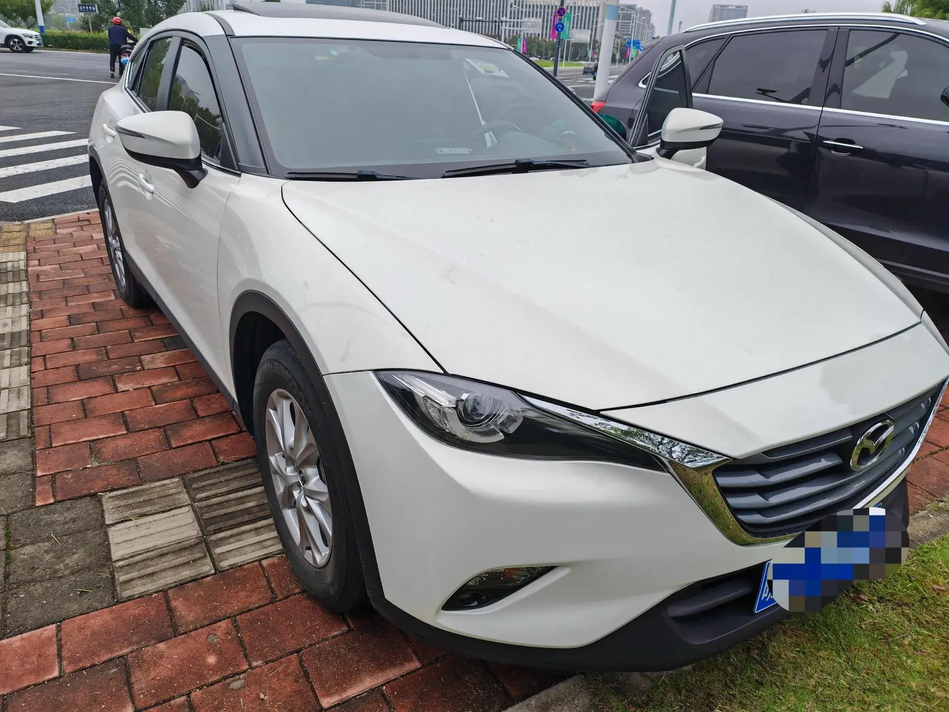 2018 MAZDA CX-4 thumbnail 2