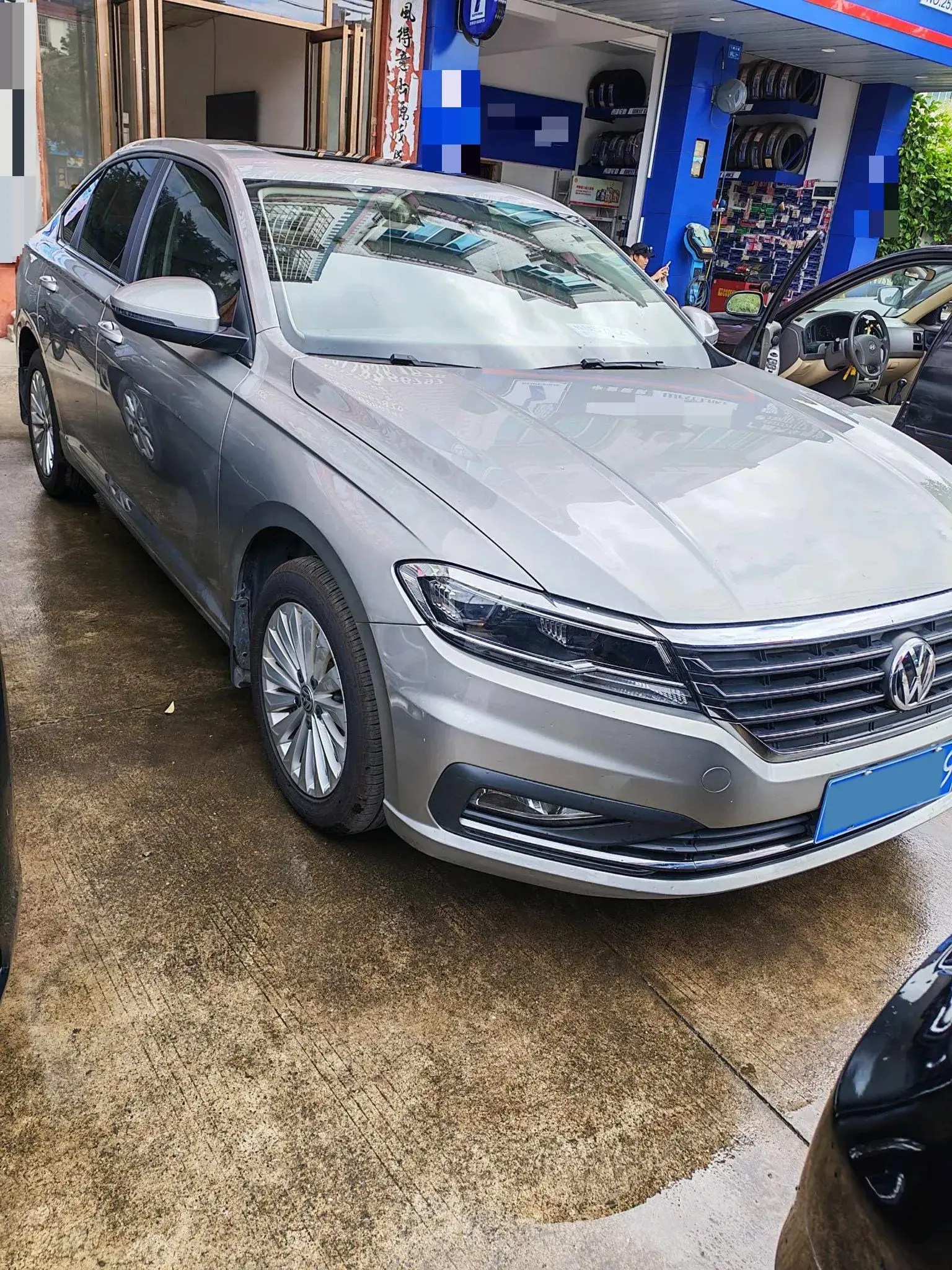 2019 VOLKSWAGEN LAVIDA thumbnail 2