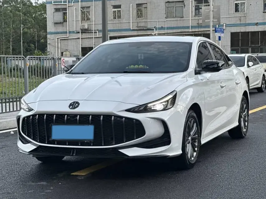 2025 MG 5 1.5L 129HP L4 CVT