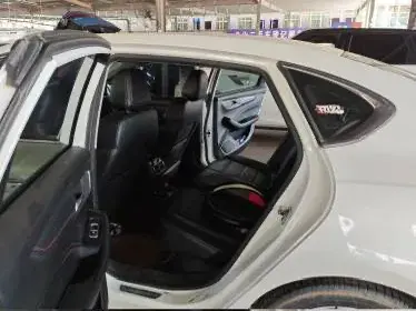 2020 MG MG6 thumbnail 4