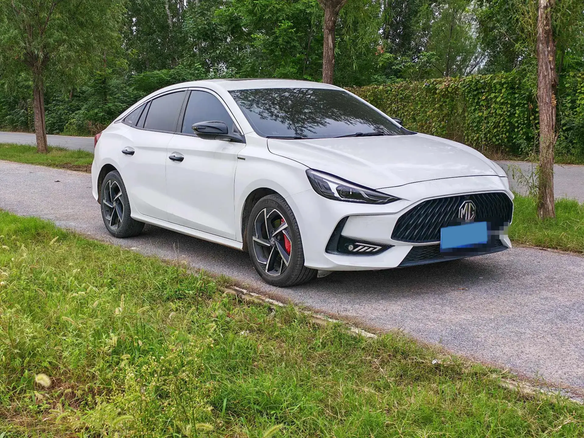 2021 MG 5 thumbnail 3