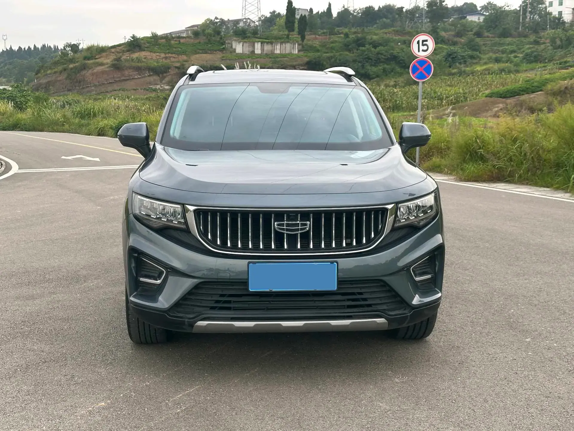 2022 GEELY OKAVANGO thumbnail 2