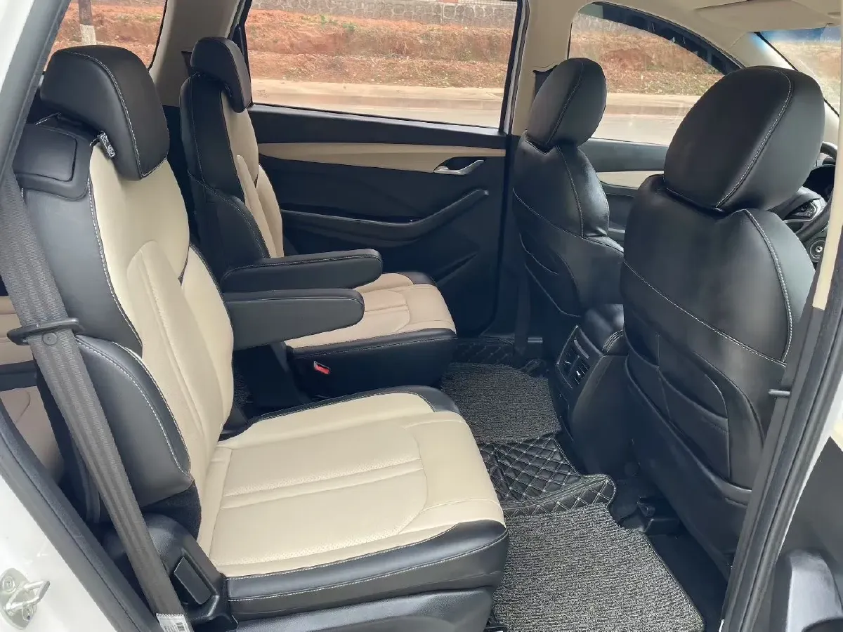 2014 BaoJun 610 1.5L 112HP L4 6AT,autocango,china used car exporter,china ev exporter,chinese used car exporter,chinese used ev exporter