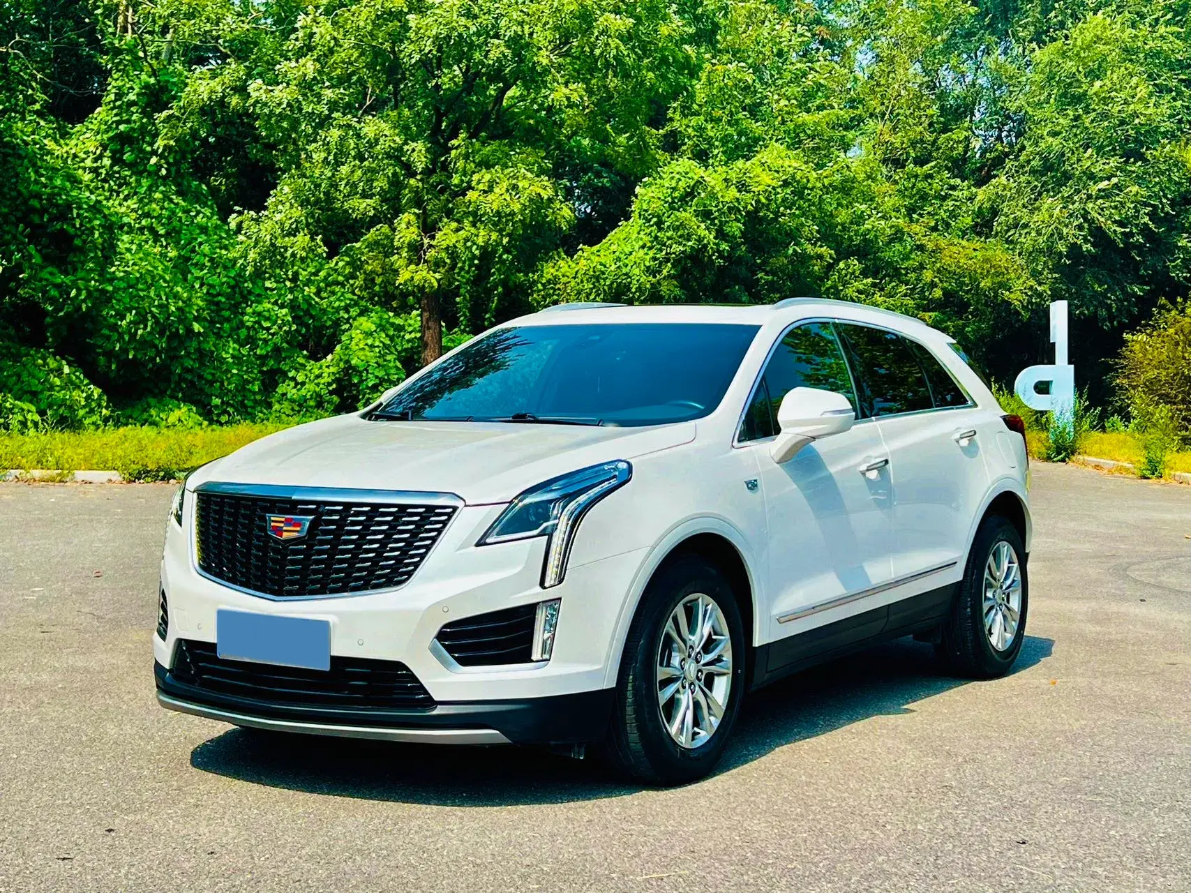 2021 CADILLAC XT5 view 1