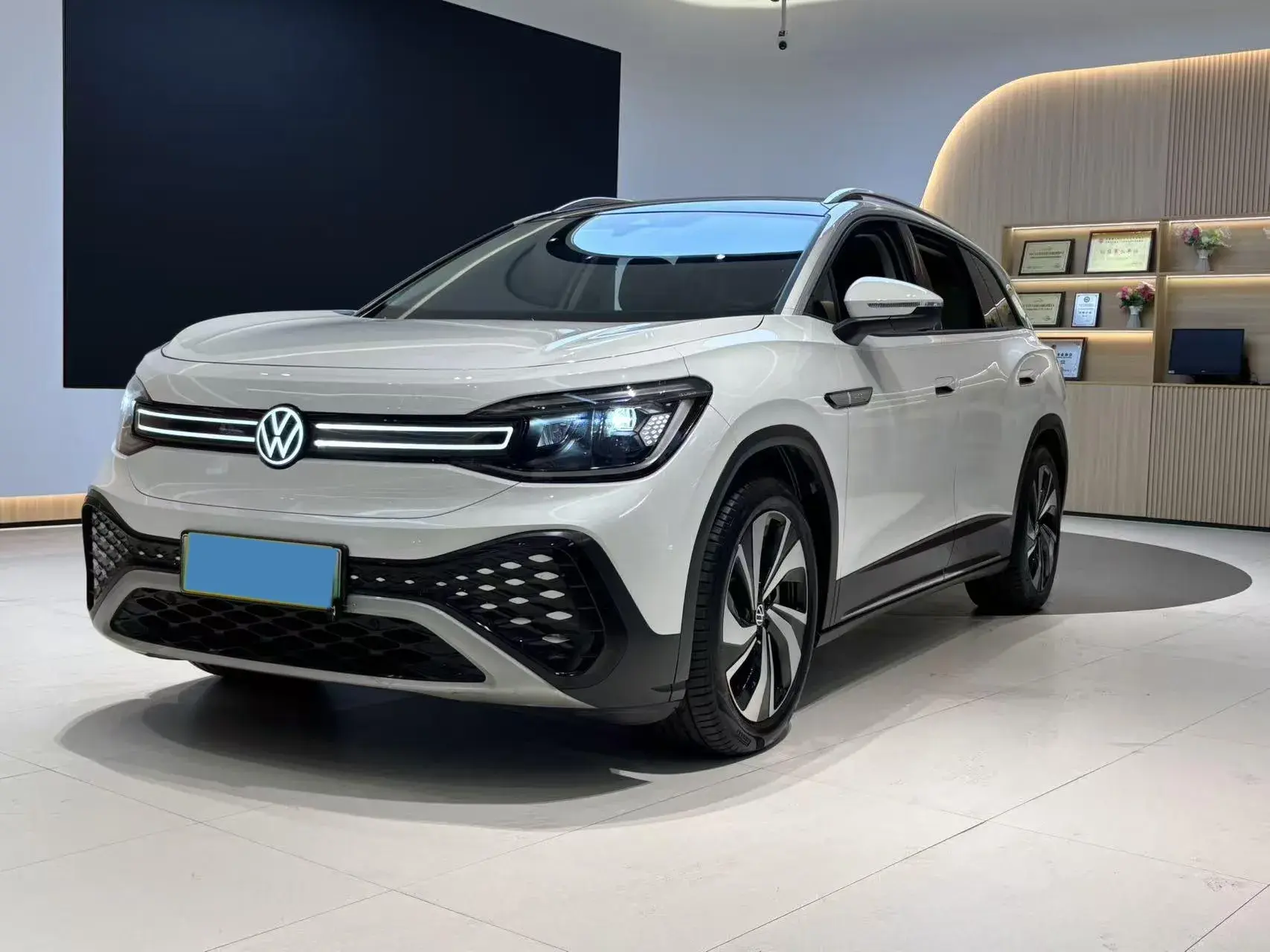 2022 VOLKSWAGEN ID.6 view 1