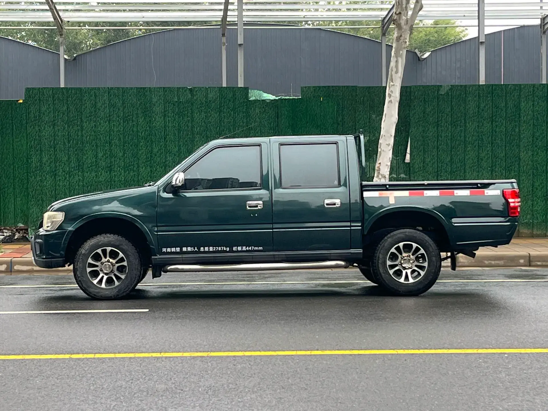 2017 ISUZU MU-X thumbnail 4