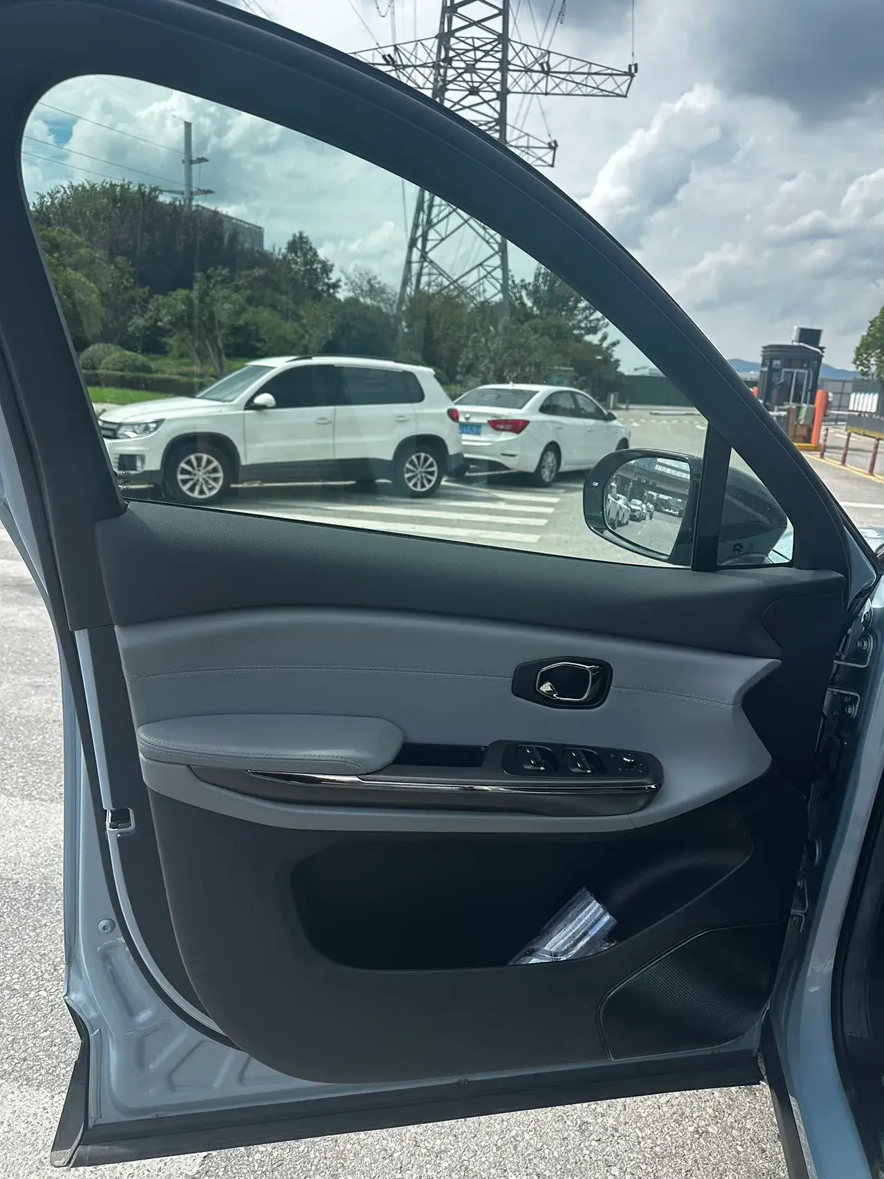 2020 NIO ES6 thumbnail 4