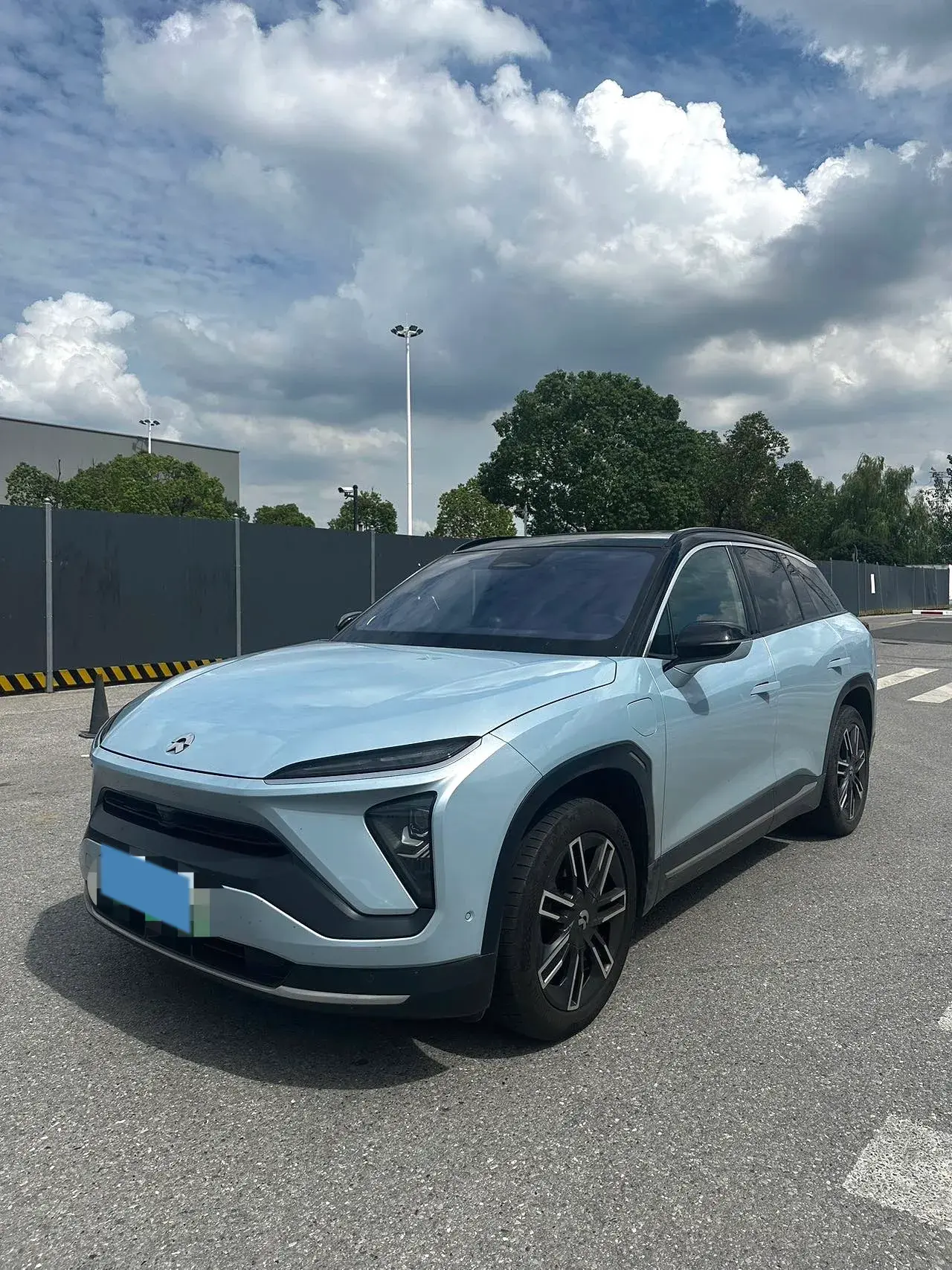 2020 NIO ES6 view 1
