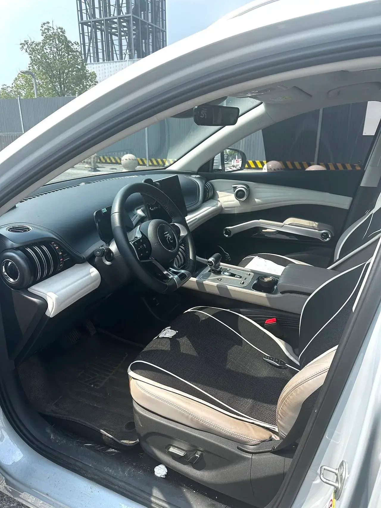 2022 BYD YUAN thumbnail 4