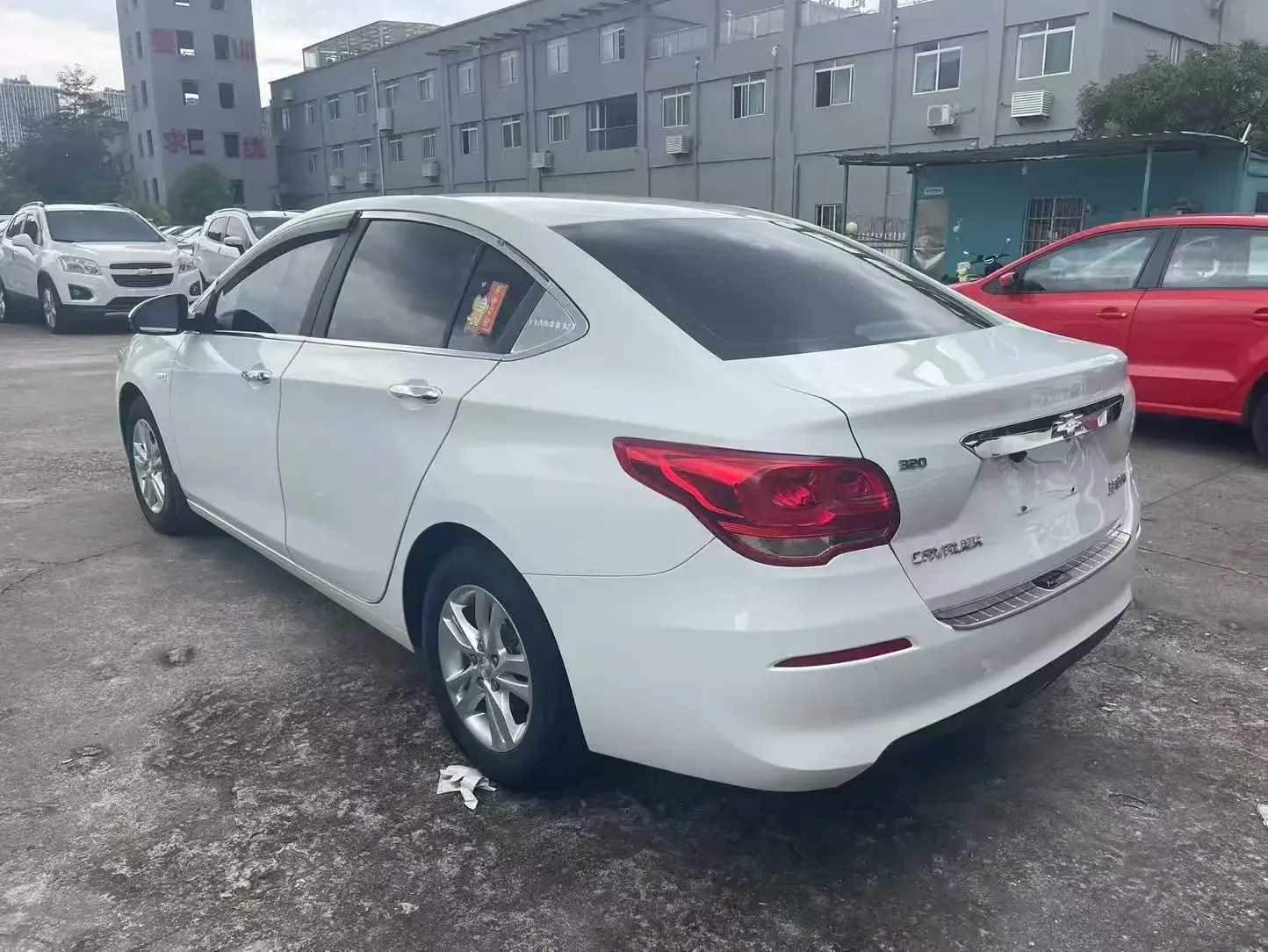 2016 CHEVROLET CAVALIER thumbnail 4