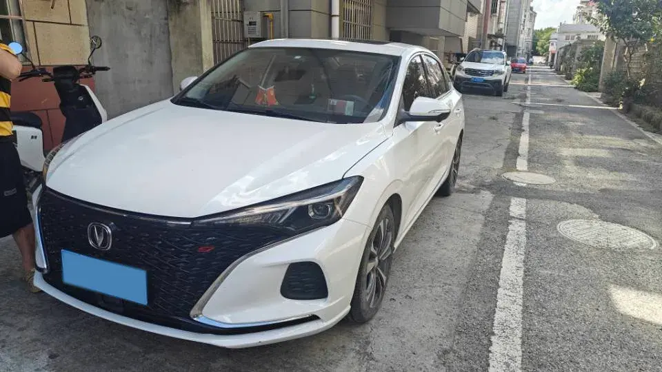 2020 CHANGAN EADO view 1