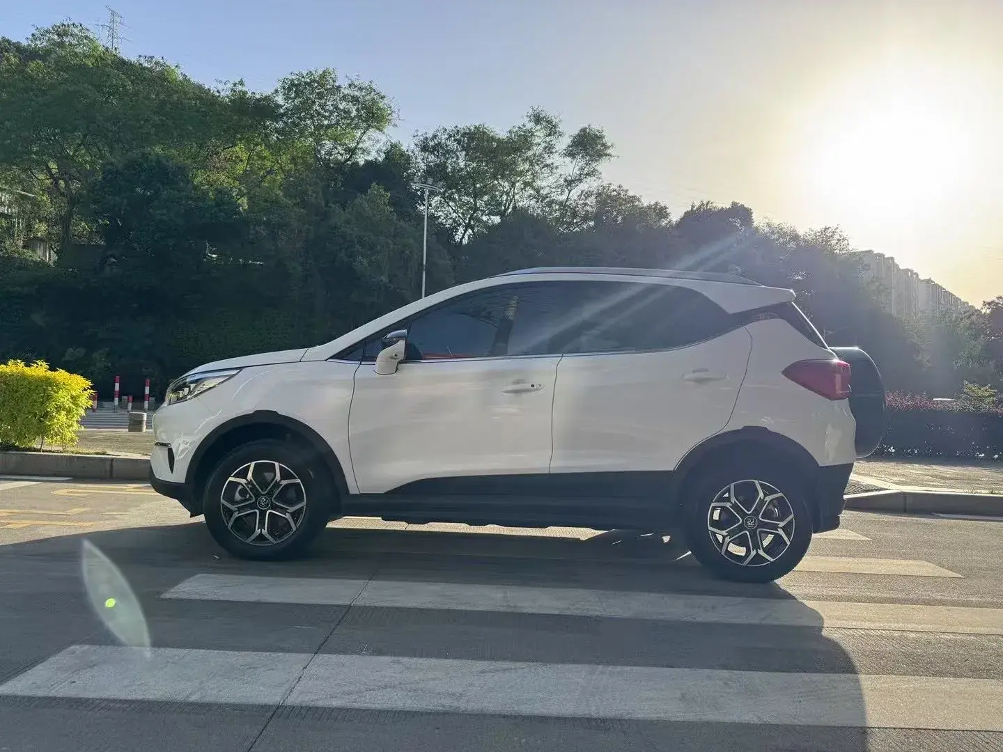 2021 BYD YUAN thumbnail 3