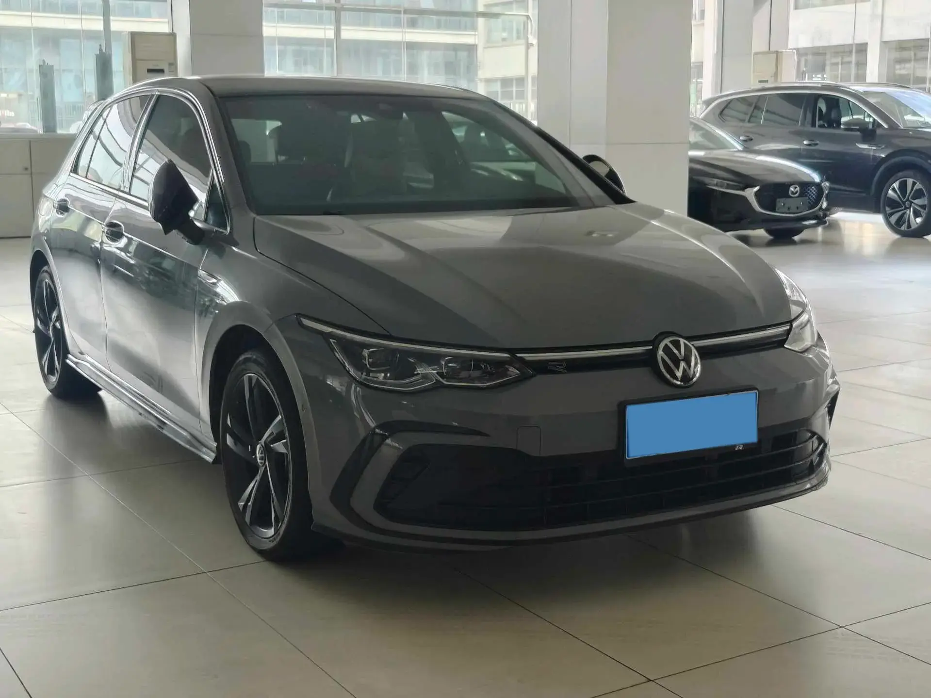 2021 VOLKSWAGEN GOLF thumbnail 2