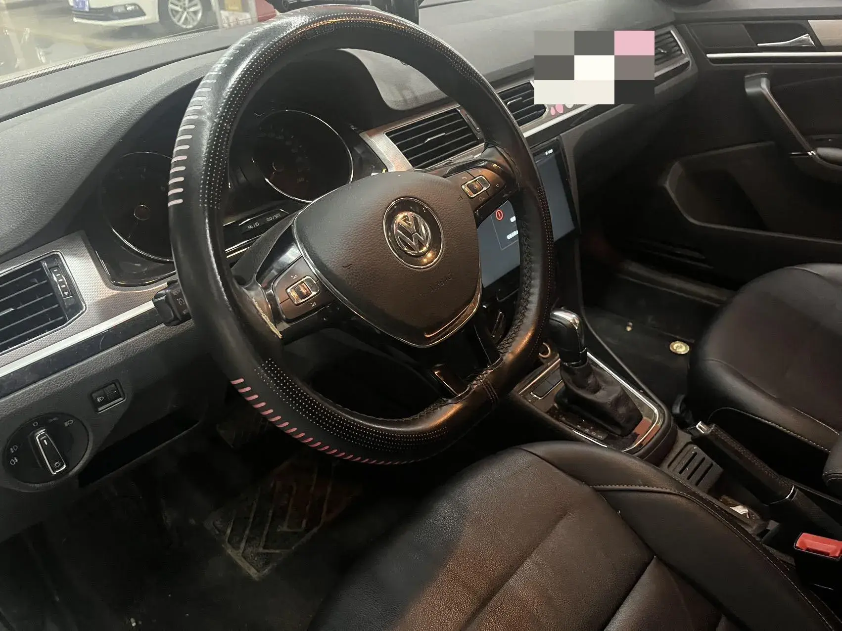 2018 VOLKSWAGEN BORA thumbnail 4