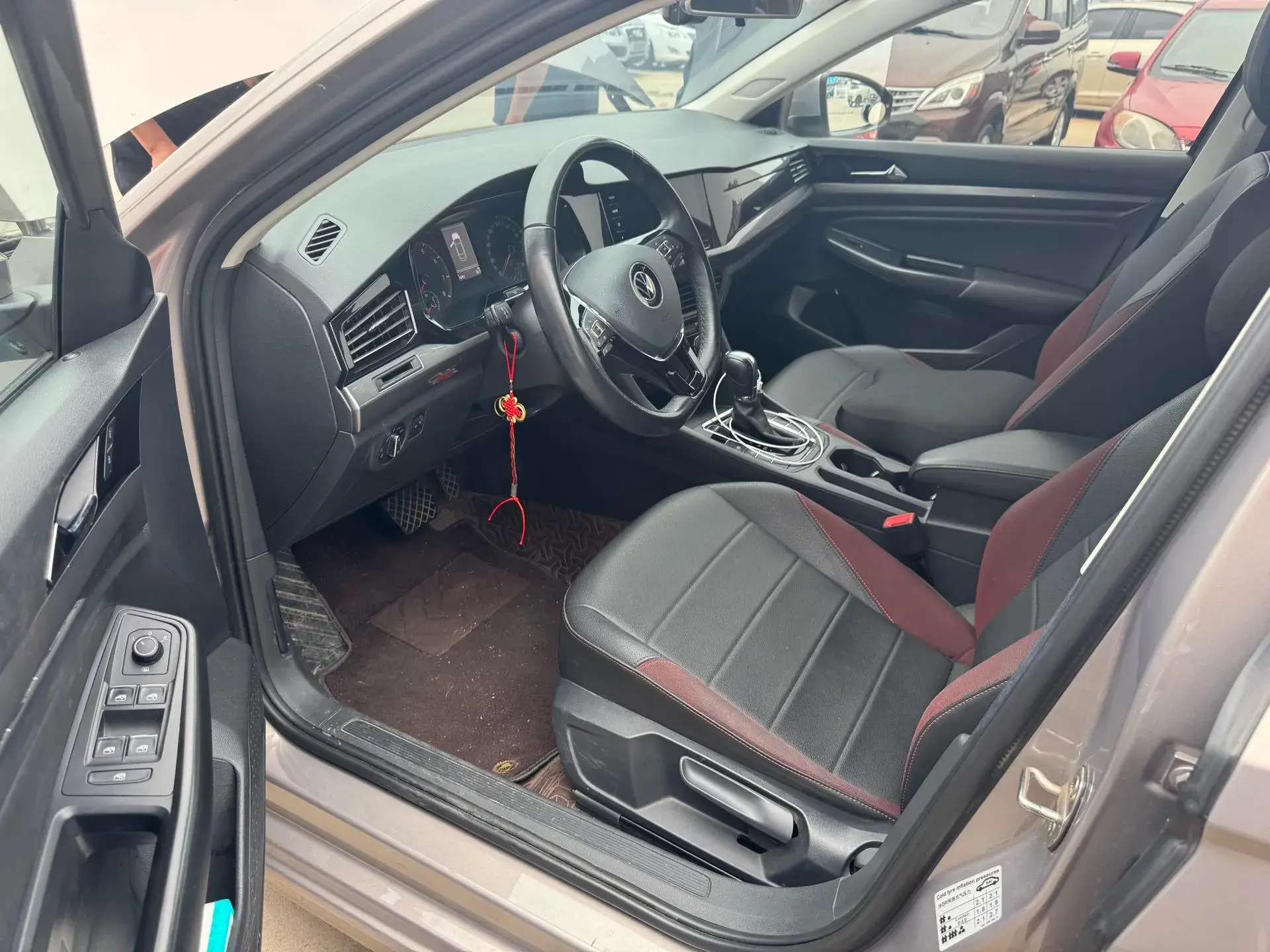 2021 VOLKSWAGEN BORA thumbnail 3