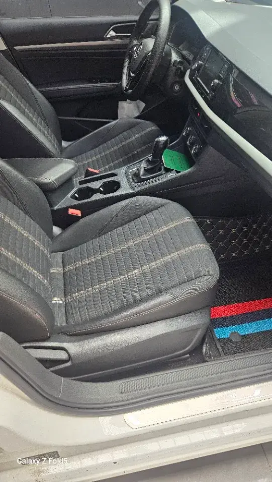 2019 VOLKSWAGEN LAVIDA thumbnail 3