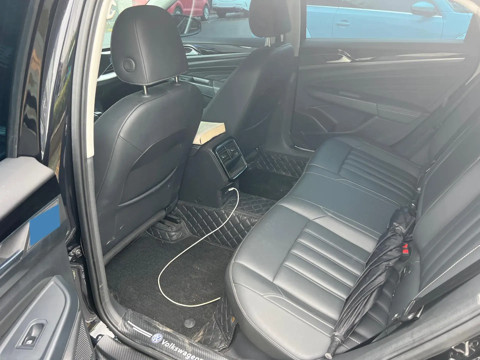 2024 VOLKSWAGEN PASSAT thumbnail 4