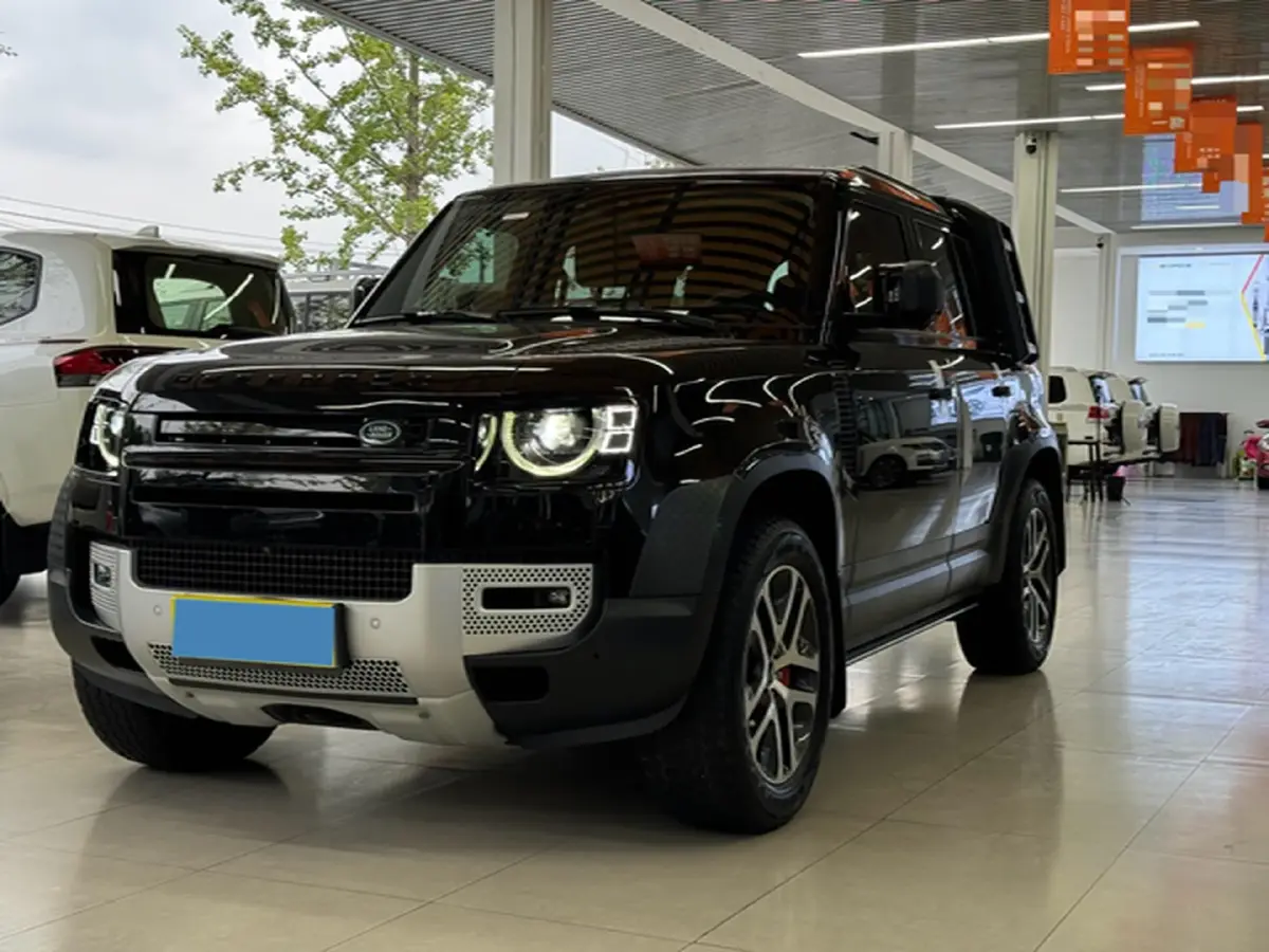 2023 Land Rover Defender 3.0T 400HP L6 8AT