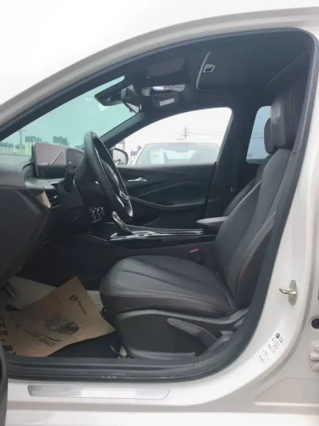 2022 BUICK VERANO thumbnail 4