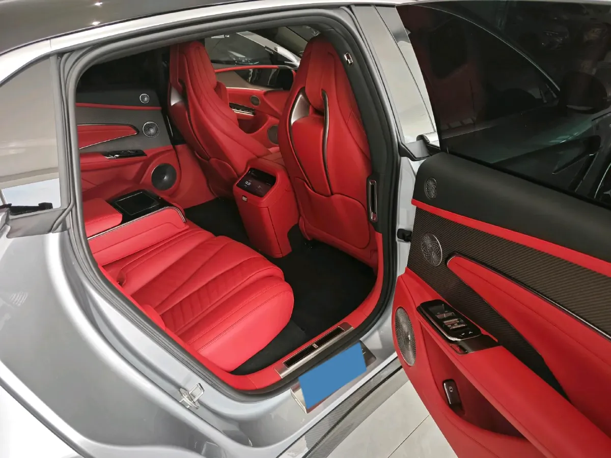 2025 YangWang U7 2.0T 245HP H4 E-CVT PHEV 52.4KWH,autocango,china used car exporter,china ev exporter,chinese used car exporter,chinese used ev exporter