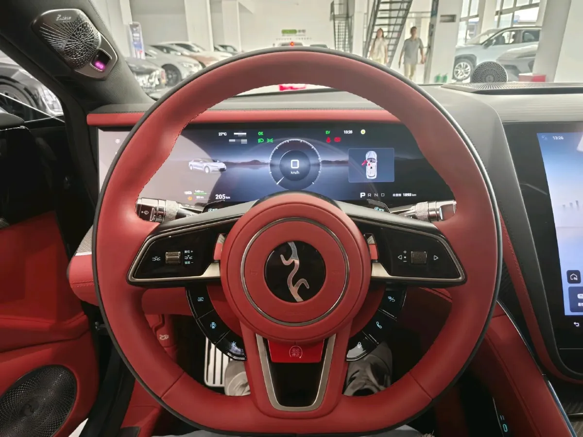 2025 YangWang U7 2.0T 245HP H4 E-CVT PHEV 52.4KWH,autocango,china used car exporter,china ev exporter,chinese used car exporter,chinese used ev exporter