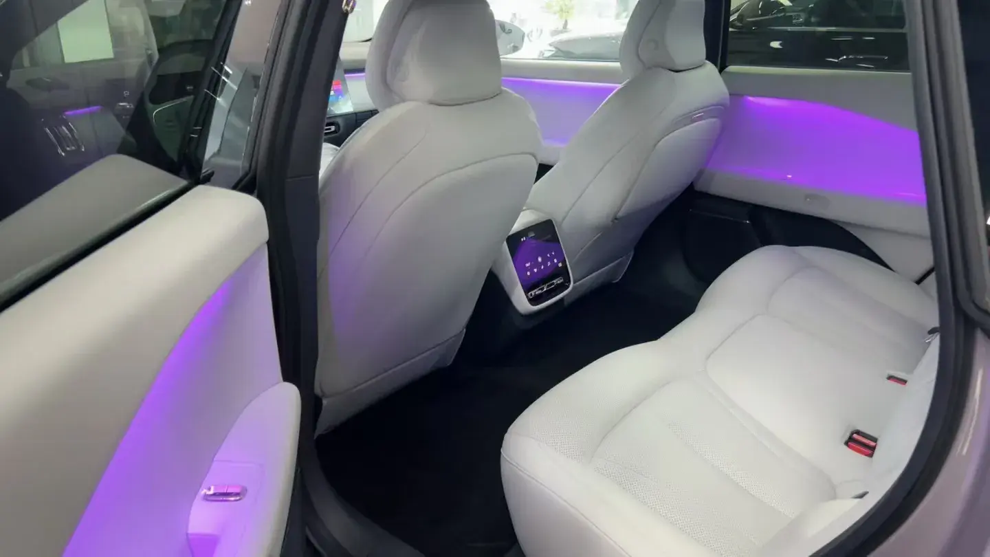 2024 XPENG P7+ thumbnail 3