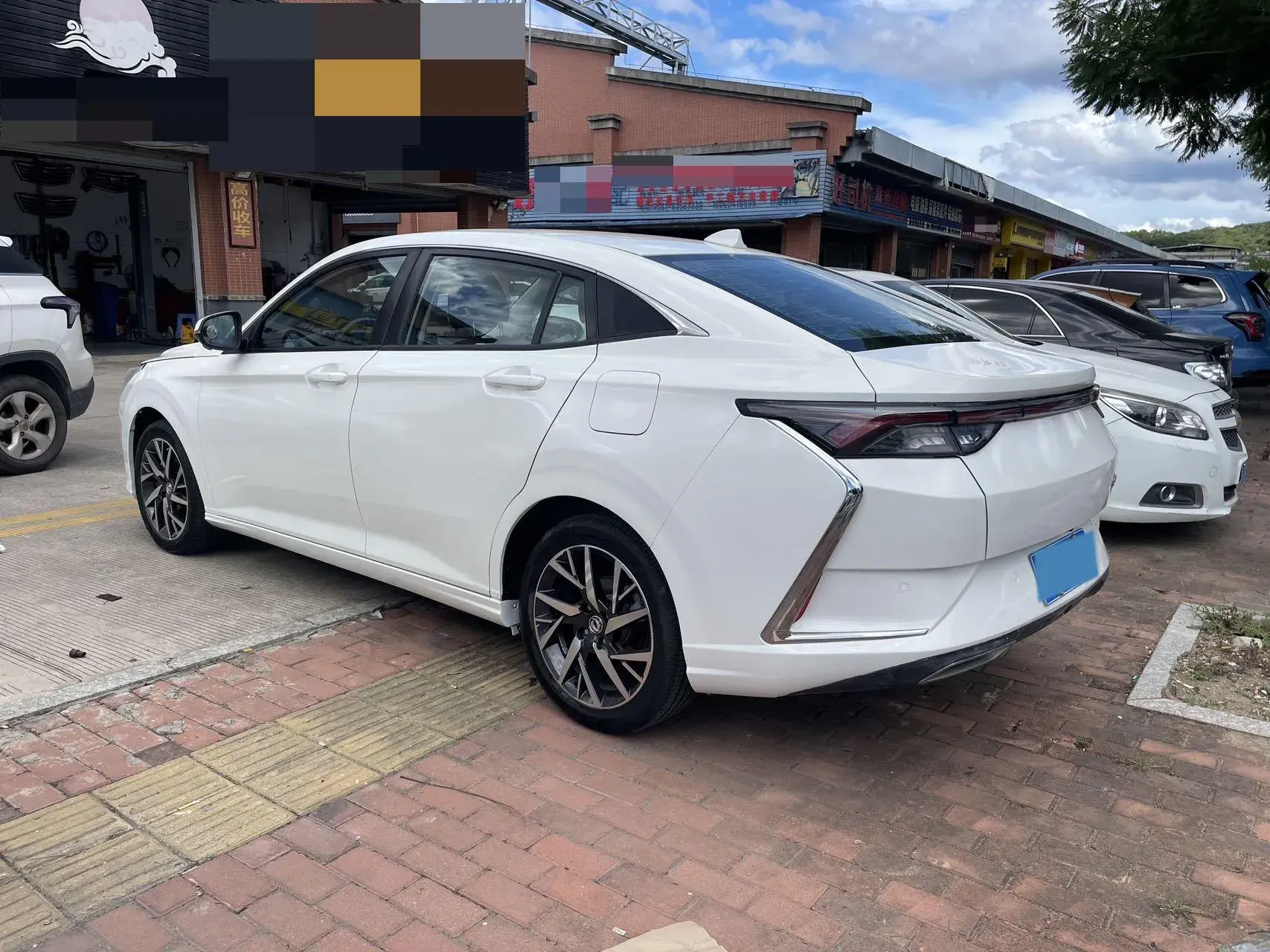 2020 DONGFENG AEOLUS thumbnail 3