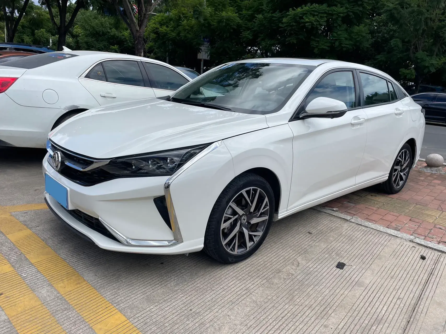 2020 DONGFENG AEOLUS view 1