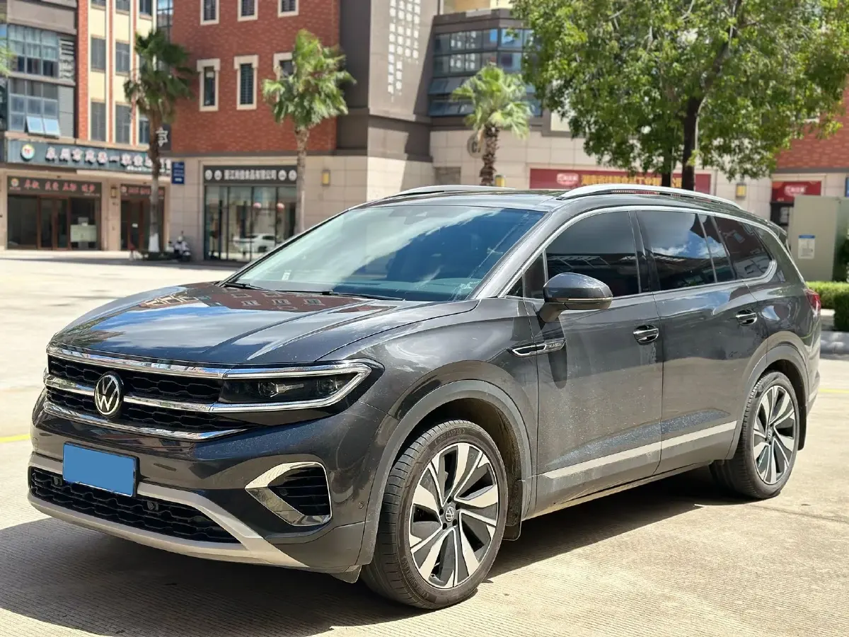 2021 Volkswagen Talagon 2.0T 220HP L4 7DCT