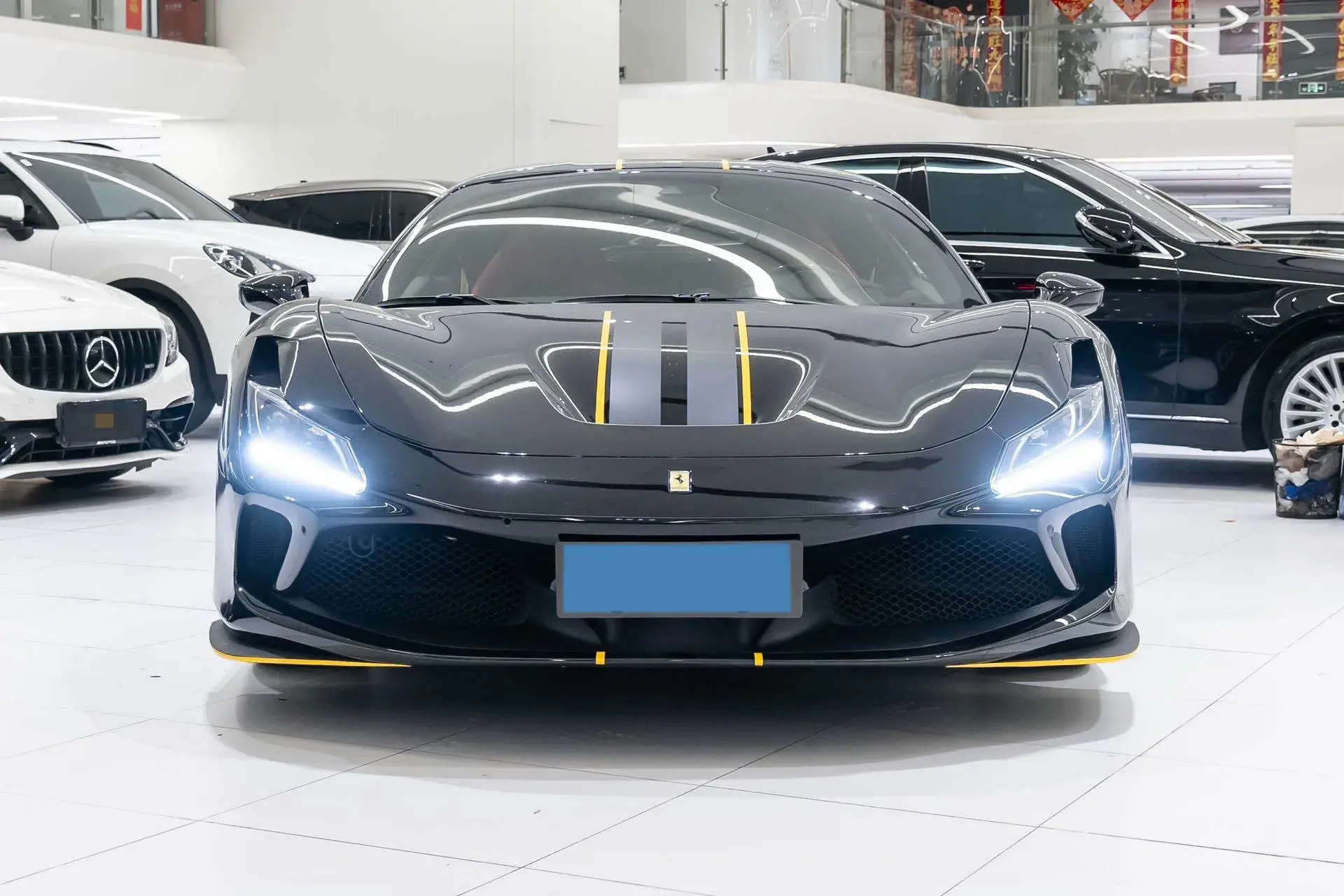 2019 FERRARI F8 thumbnail 2