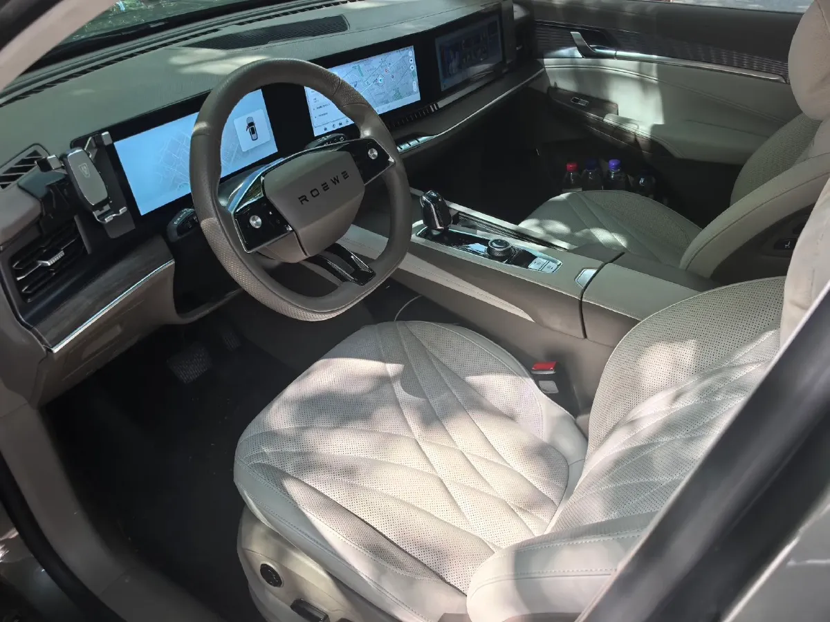 2023 Roewe RX9 2.0T 242HP L4 9AT,autocango,china used car exporter,china ev exporter,chinese used car exporter,chinese used ev exporter