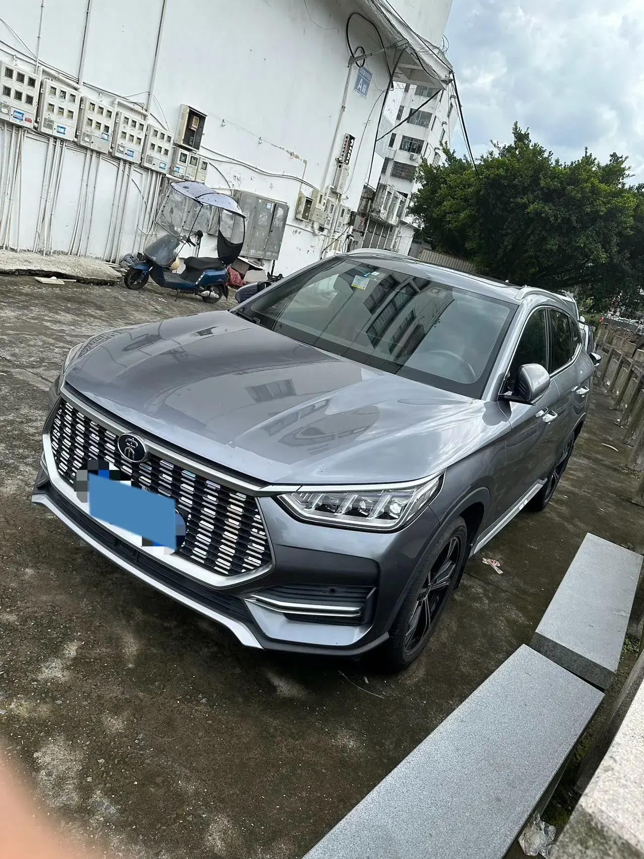 2020 BYD SONG view 1
