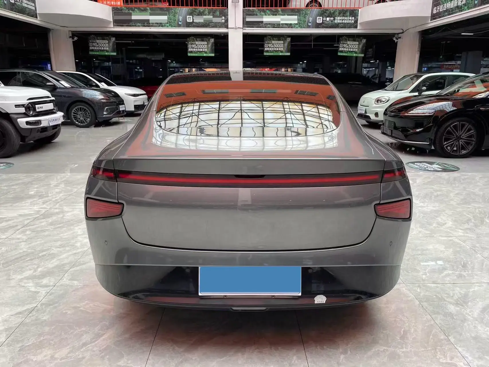 2020 XPENG P7 thumbnail 4