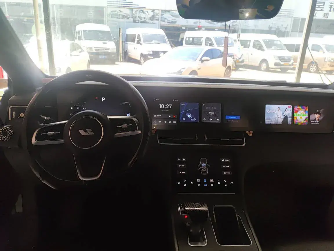 2021 LI ONE thumbnail 4