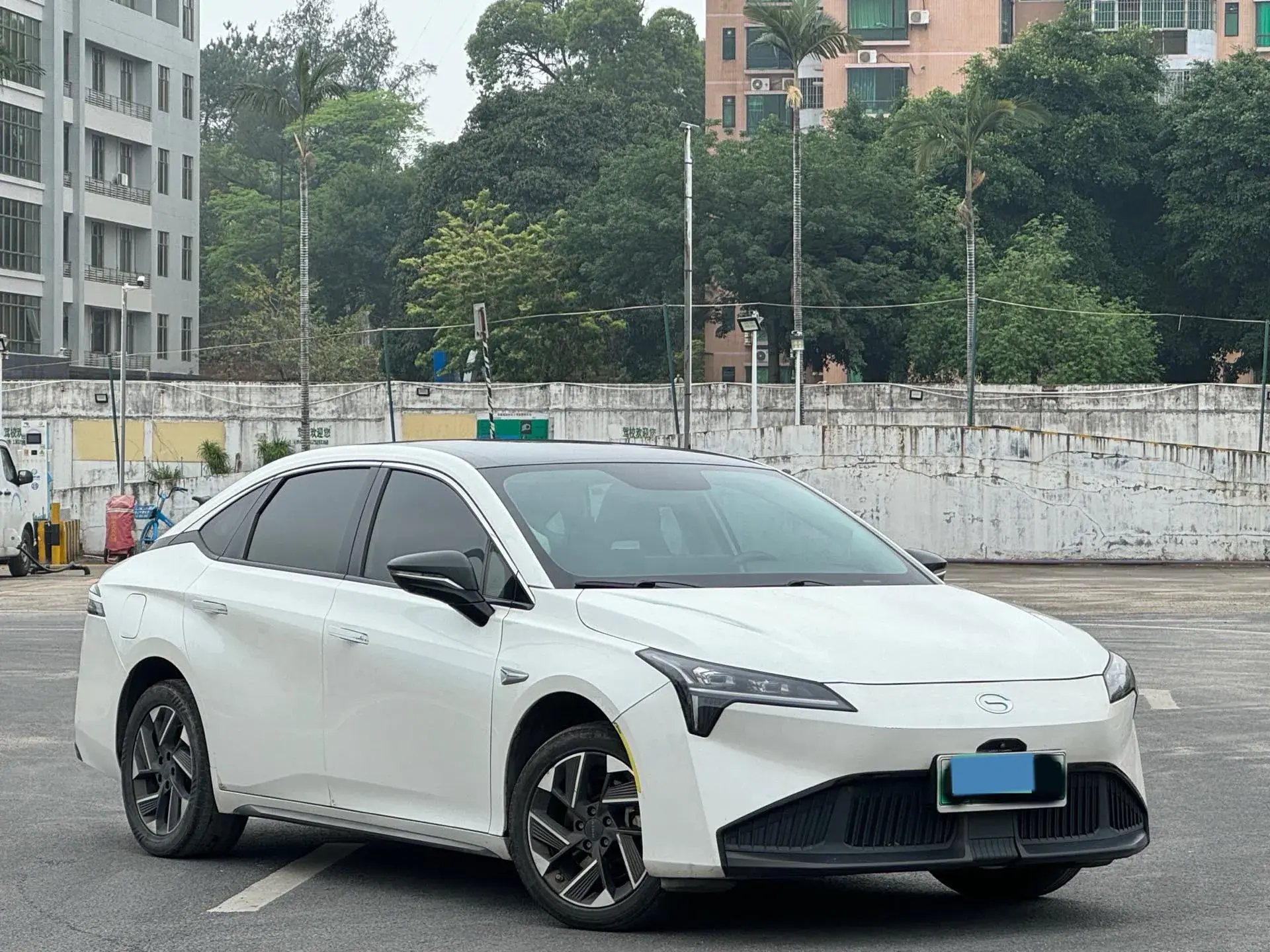 2023 AION S thumbnail 3