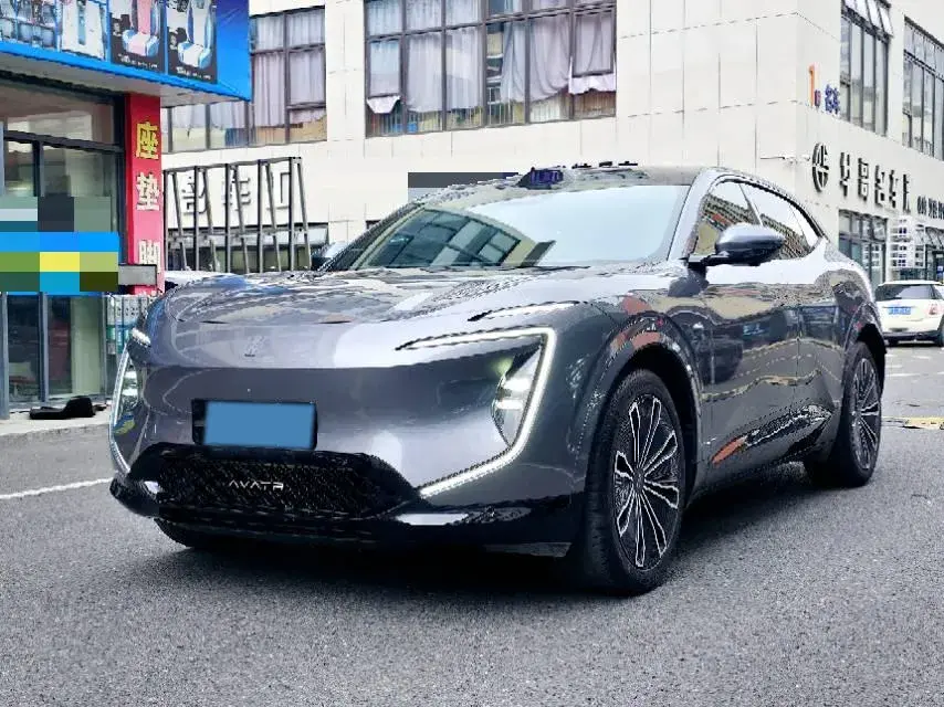 2024 AVATR 07 view 1