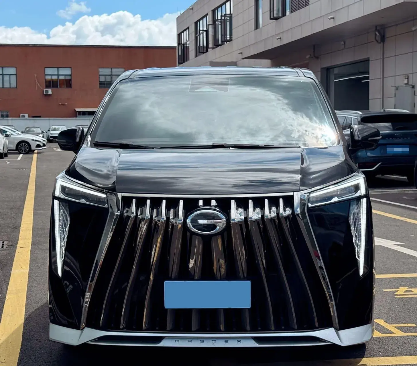 2023 GAC TRUMPCHI thumbnail 3