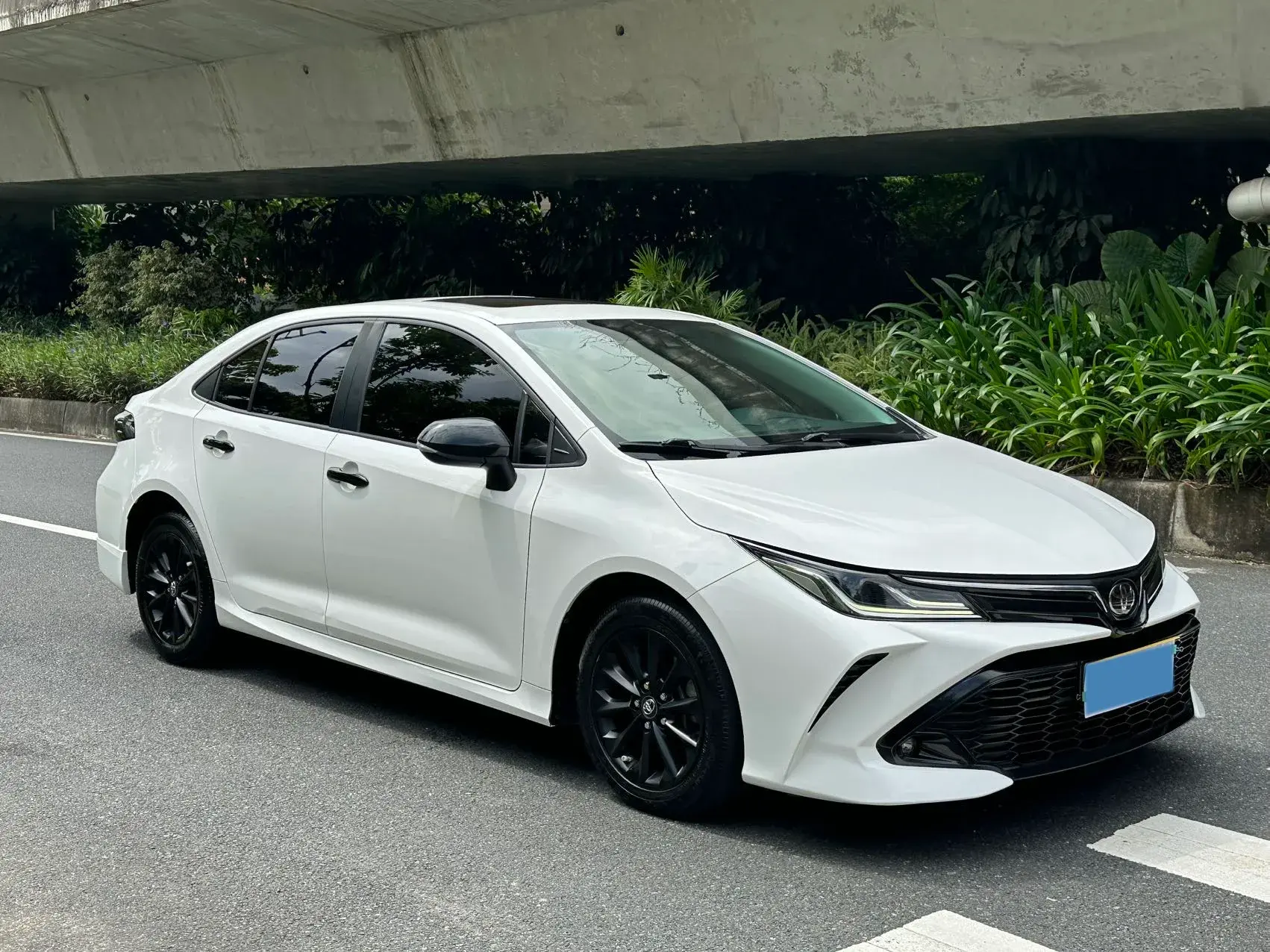 2021 TOYOTA COROLLA thumbnail 3
