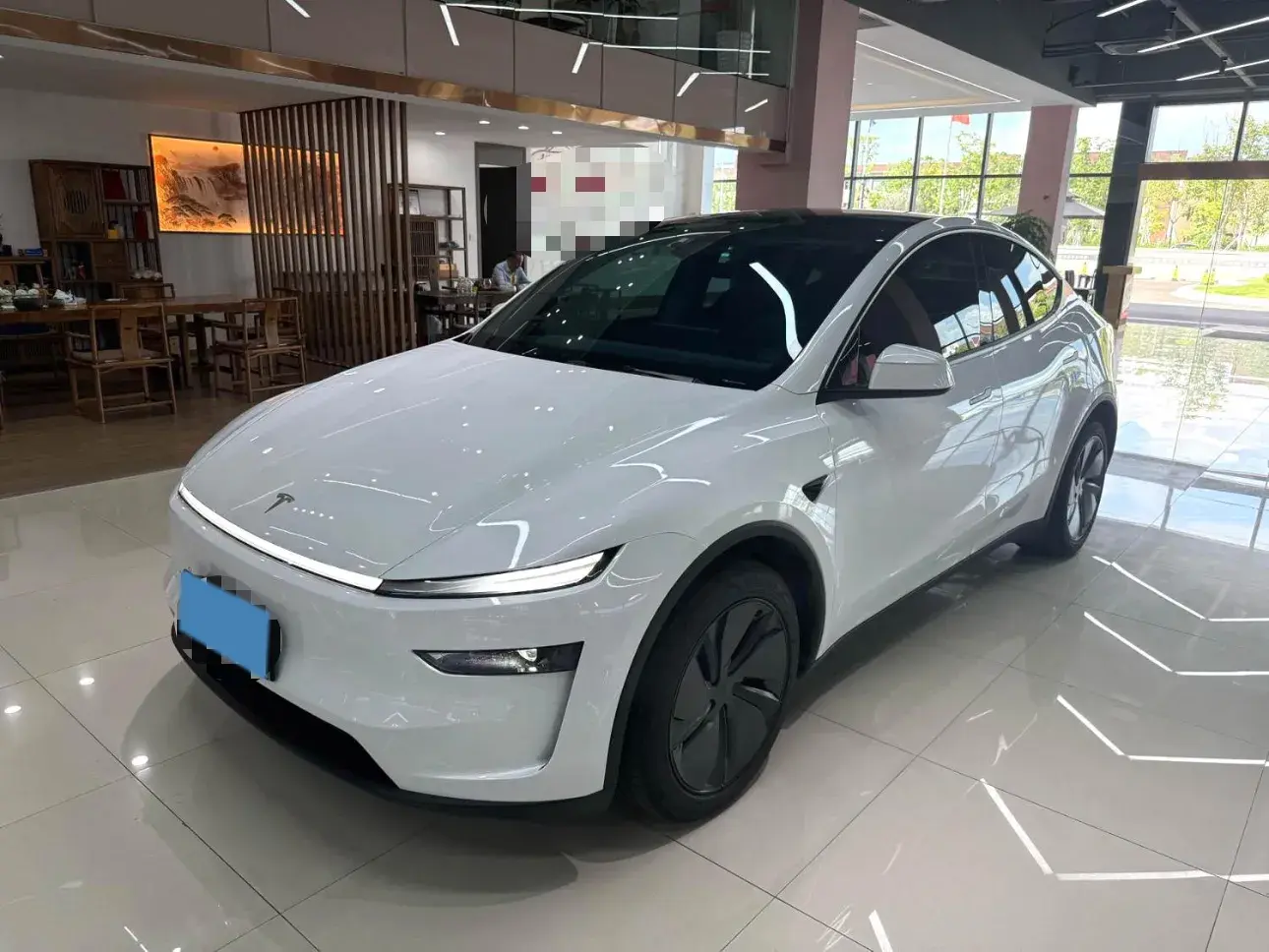 2025 TESLA MODEL view 1