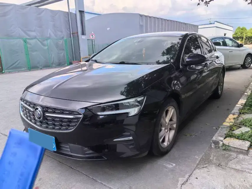 2020 BUICK REGAL view 1