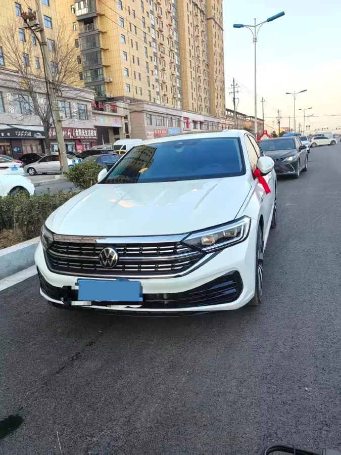 2024 Volkswagen Sagitar 1.5T 160HP L4 7DCT