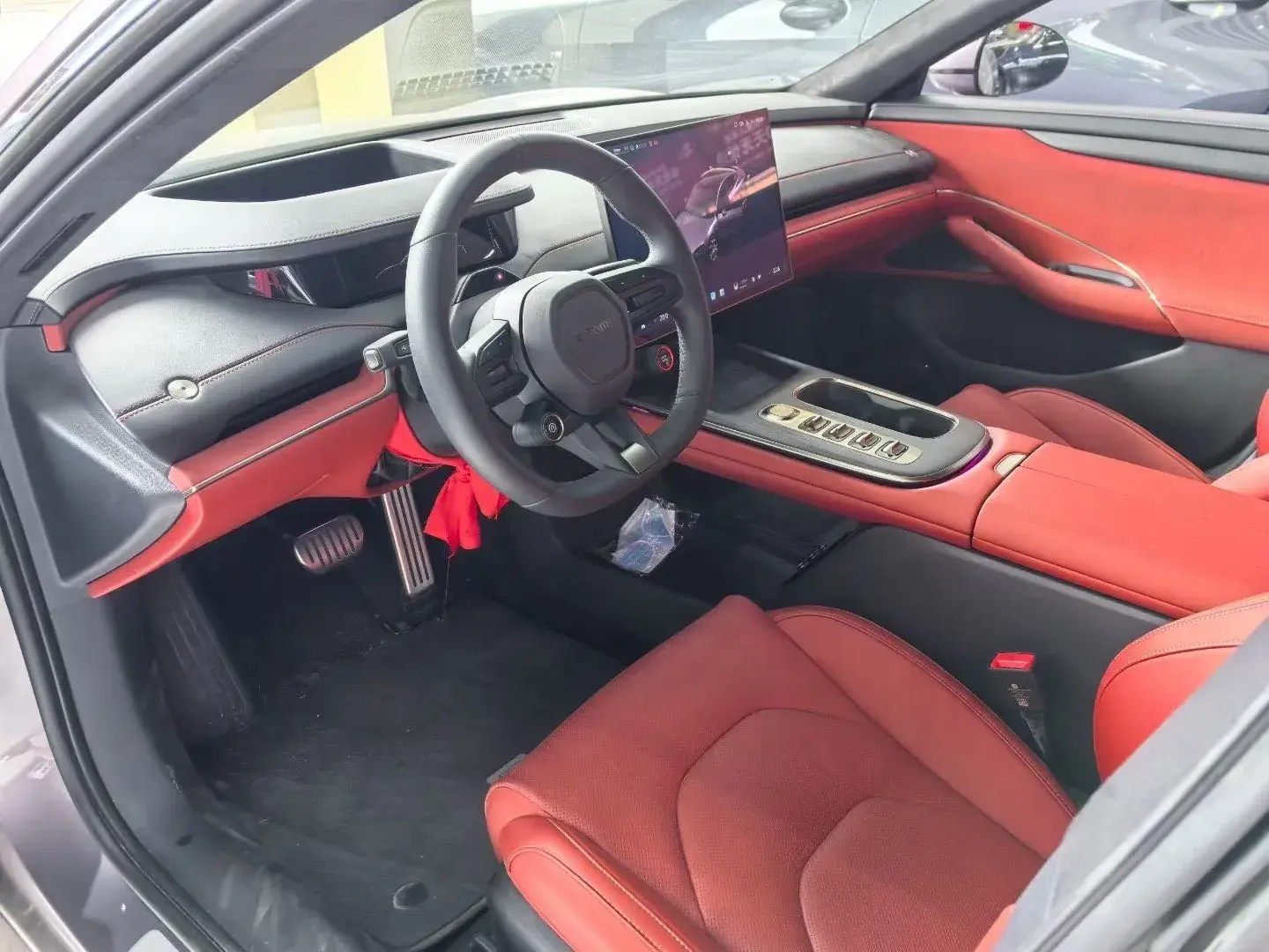 2024 MI SU7 thumbnail 4