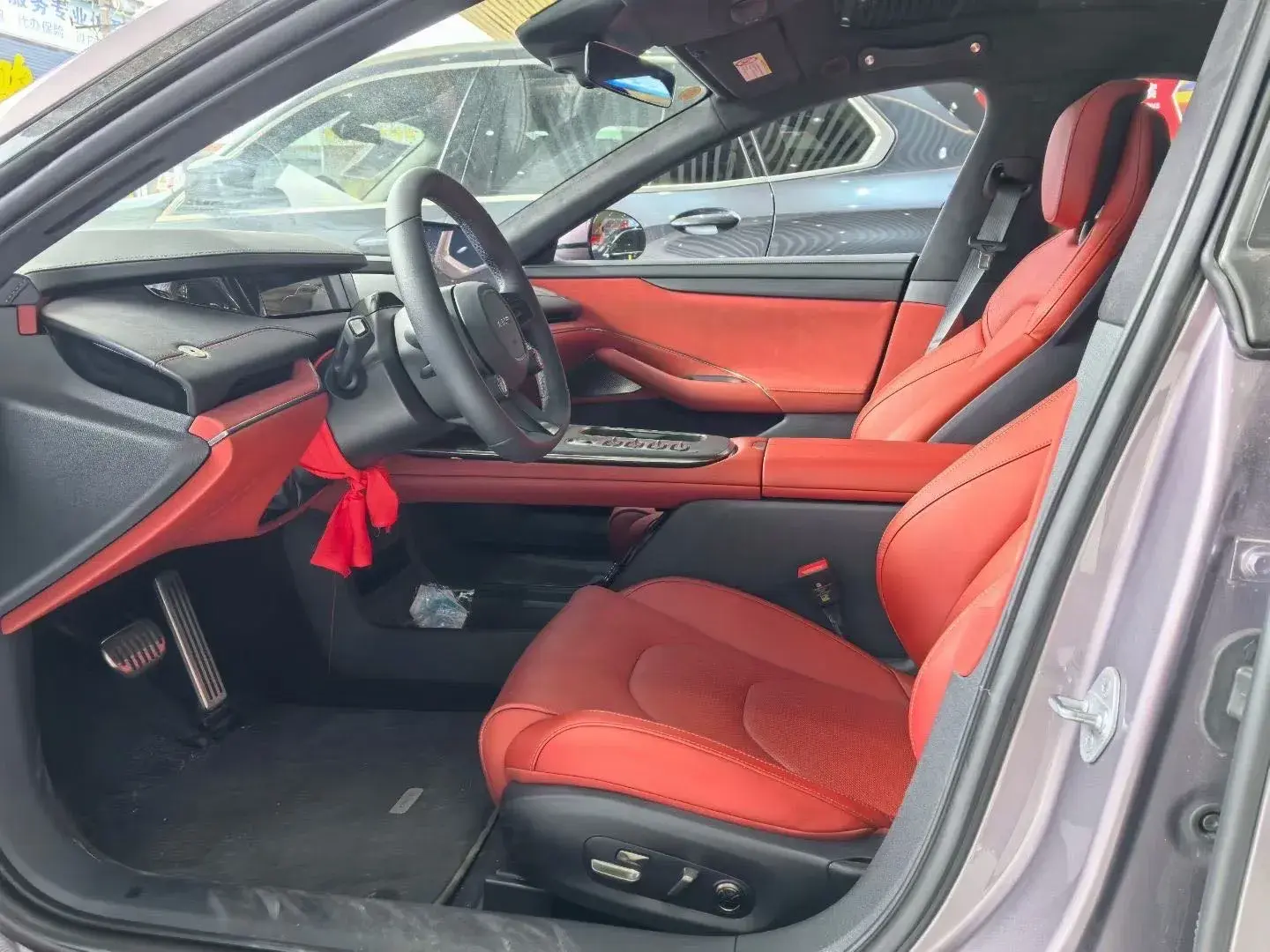 2024 MI SU7 thumbnail 3