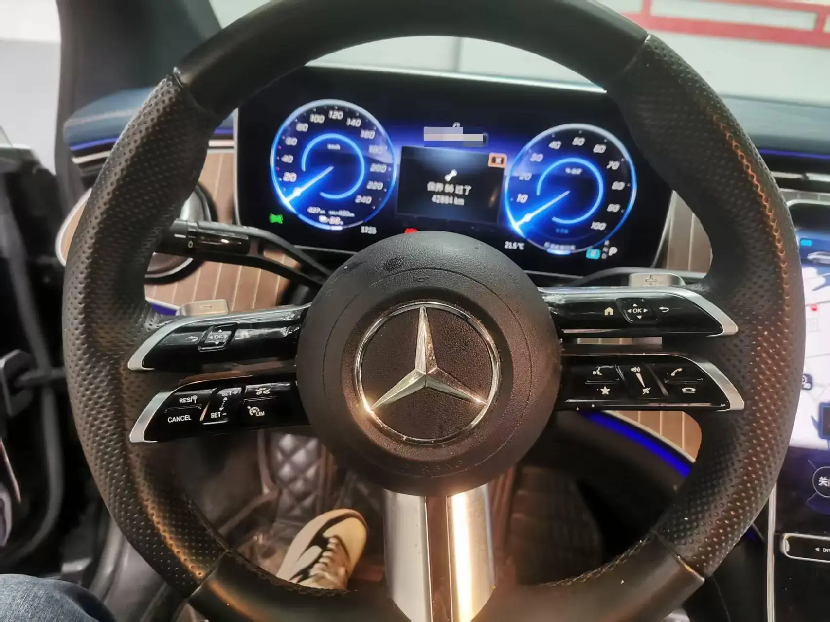 2022 MERCEDES-BENZ EQE thumbnail 3