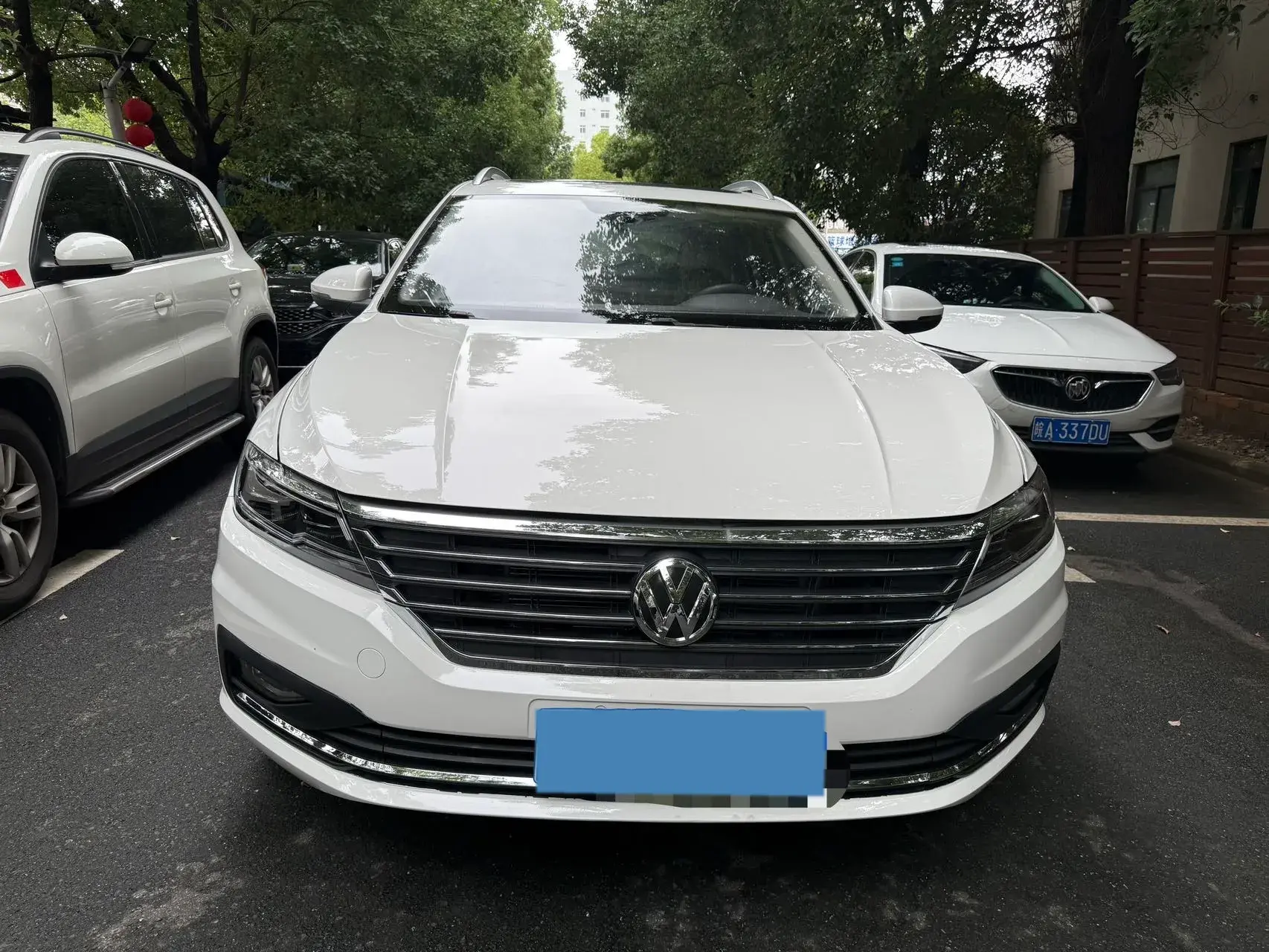 2018 VOLKSWAGEN LAVIDA thumbnail 2