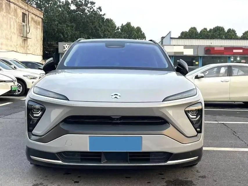 2020 NIO ES6 thumbnail 3